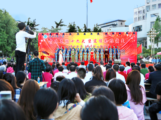 【喜迎十九大】“青春喜迎十九大  坚定信念跟党走”——365官网成功举办第十二届五四“共青杯”合唱节