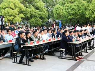 【安徽教育网首页】“青春喜迎十九大 坚定信念跟党走”英国best365官方网站入口举办第十二届五四“共青杯”合唱节