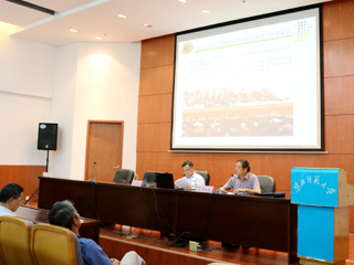 皖南医学院党委书记王先俊教授应邀来365官网作辅导报告