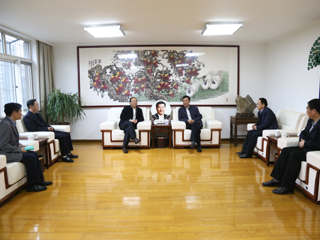 校党委书记王磊到烈山区看望365官网挂职干部