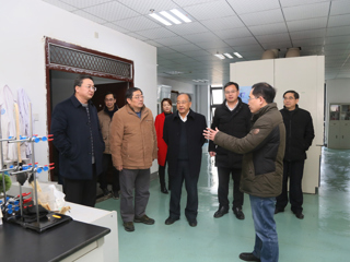 安徽省教育厅实验室技术安全检查组检查365官网实验室安全工作