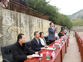 英国best365官方网站入口信息学院举行2019级新生军训总结暨表彰大会