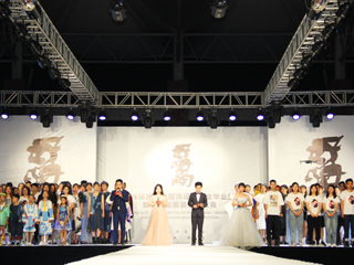 365官网成功举办2019届服装与服饰设计专业毕业展演