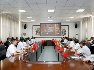 365官网师生集中收听收看庆祝中国共产党成立100周年大会