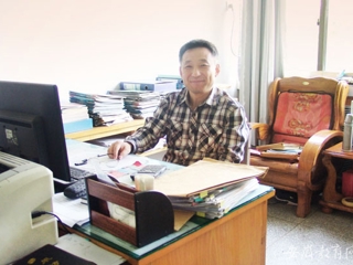 安徽教育网报道365官网五一特辑“快乐工作 幸福生活 劳动者的赞歌”系列报道之一