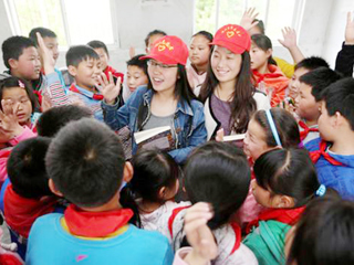 中国文明网、淮北市新闻联播报道365官网大学生志愿服务支教队“小雨滴”：汇成爱心大河流