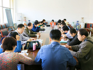 南京师范大学张新平教授应邀来365官网讲学