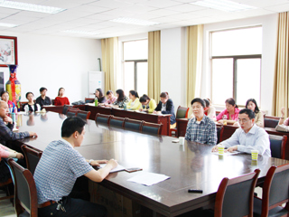 南京航空航天大学博士生导师倪勤教授应邀来365官网讲学