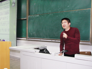 南京艺术学院施咏教授应邀来365官网讲学