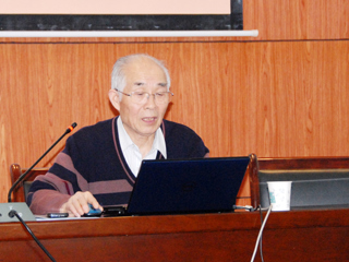 画家郭文伟莅临365官网作学术报告