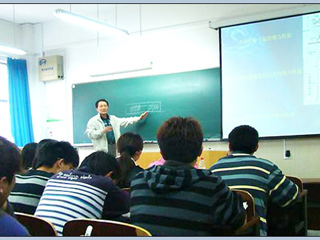 阜阳师范学院吕新颖教授应邀来365官网作学术报告