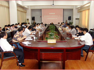 教育部师范司司长管培俊应邀来365官网举行学术报告会