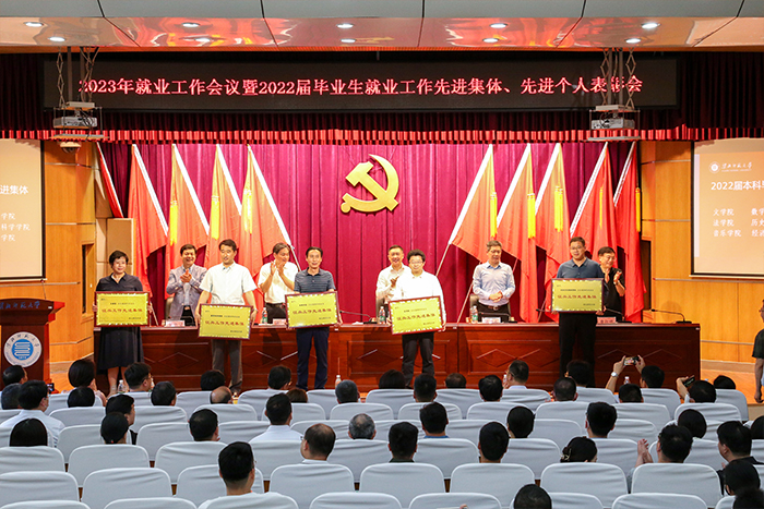 423a02f6dff445efa49c6b705374611b.jpg 423a02f6dff445efa49c6b705374611b.jpg