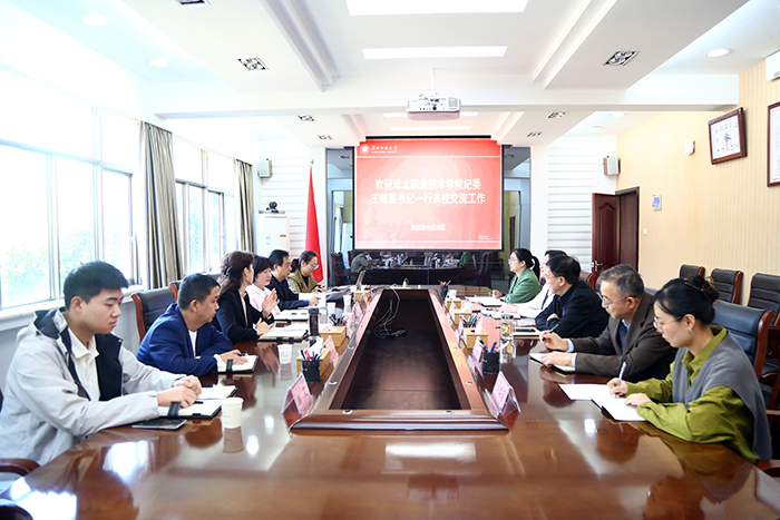 b2b9ddd035a0467ba30b76d9e292fdc6.jpg b2b9ddd035a0467ba30b76d9e292fdc6.jpg