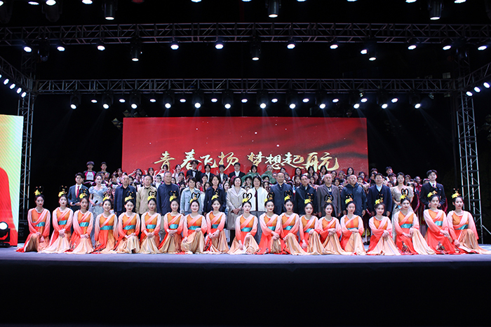 8dd255b3a56a44cb84c03c4d12b2c49c.jpg 8dd255b3a56a44cb84c03c4d12b2c49c.jpg