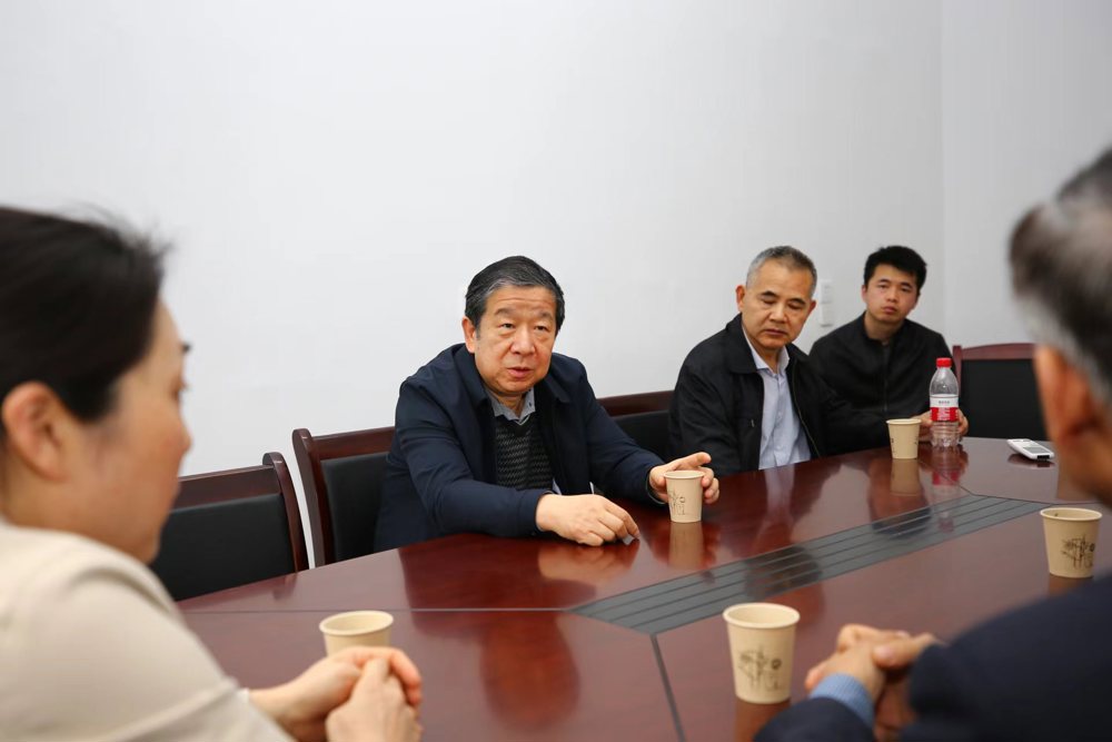 b8c218d9ed1e4e31972166ada4019010.jpg b8c218d9ed1e4e31972166ada4019010.jpg