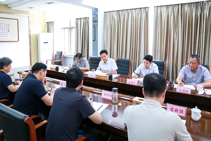 2a9309618a514080915b52611d81ee45.jpg 2a9309618a514080915b52611d81ee45.jpg