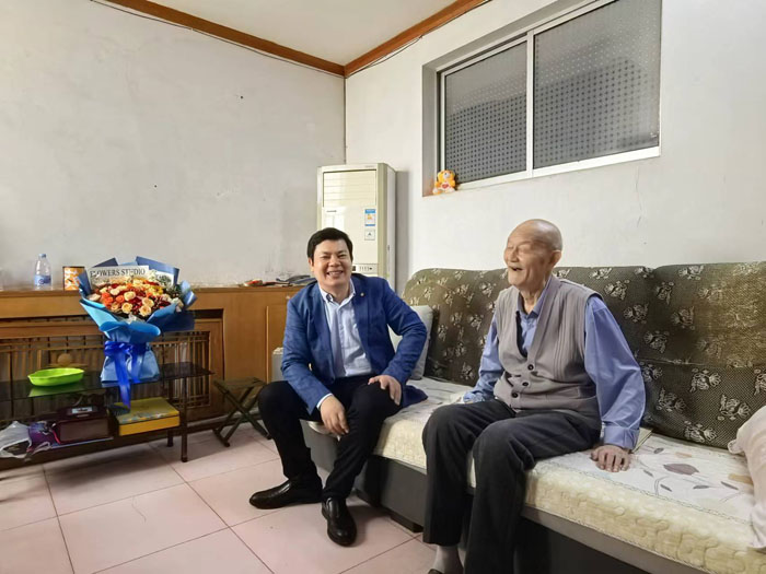 878232cf1e4b4d32b83424a0aa986f82.jpg 878232cf1e4b4d32b83424a0aa986f82.jpg