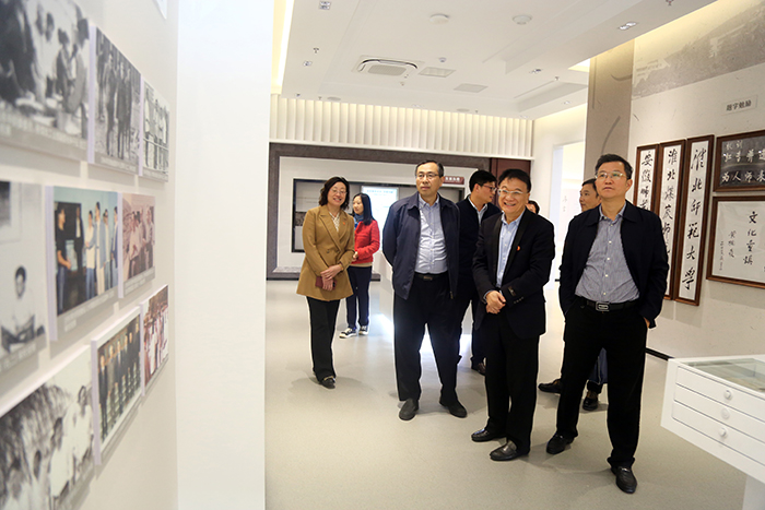 e2d5e8b3f81f469eae18f2588ea38900.jpg e2d5e8b3f81f469eae18f2588ea38900.jpg