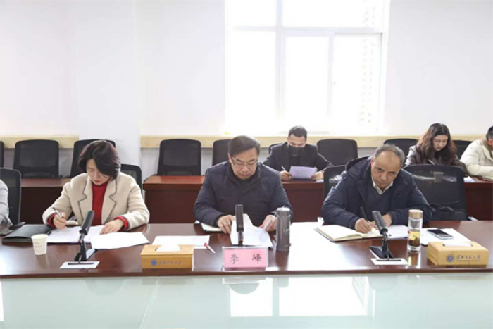 cdbe689d7d754a5aac467d368691c663.jpg cdbe689d7d754a5aac467d368691c663.jpg