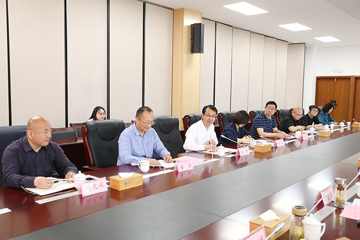 ce191c4b4e0740688e96f1fbbbd58288.jpg ce191c4b4e0740688e96f1fbbbd58288.jpg