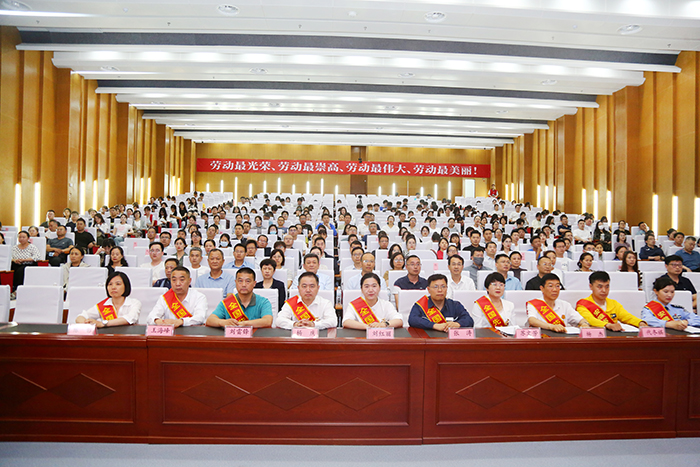 bfc33cd7d2984bde87d7ef57c70474df.jpg bfc33cd7d2984bde87d7ef57c70474df.jpg